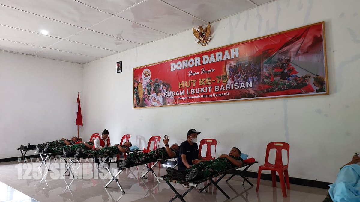 yonif125smb's tweet photo. YONIF 125/SI'MBISA IKUTI KEGIATAN DONOR DARAH PERINGATI HARI JADI KODAM I/BB Ke-75 https://t.co/eYsrlGxeuy