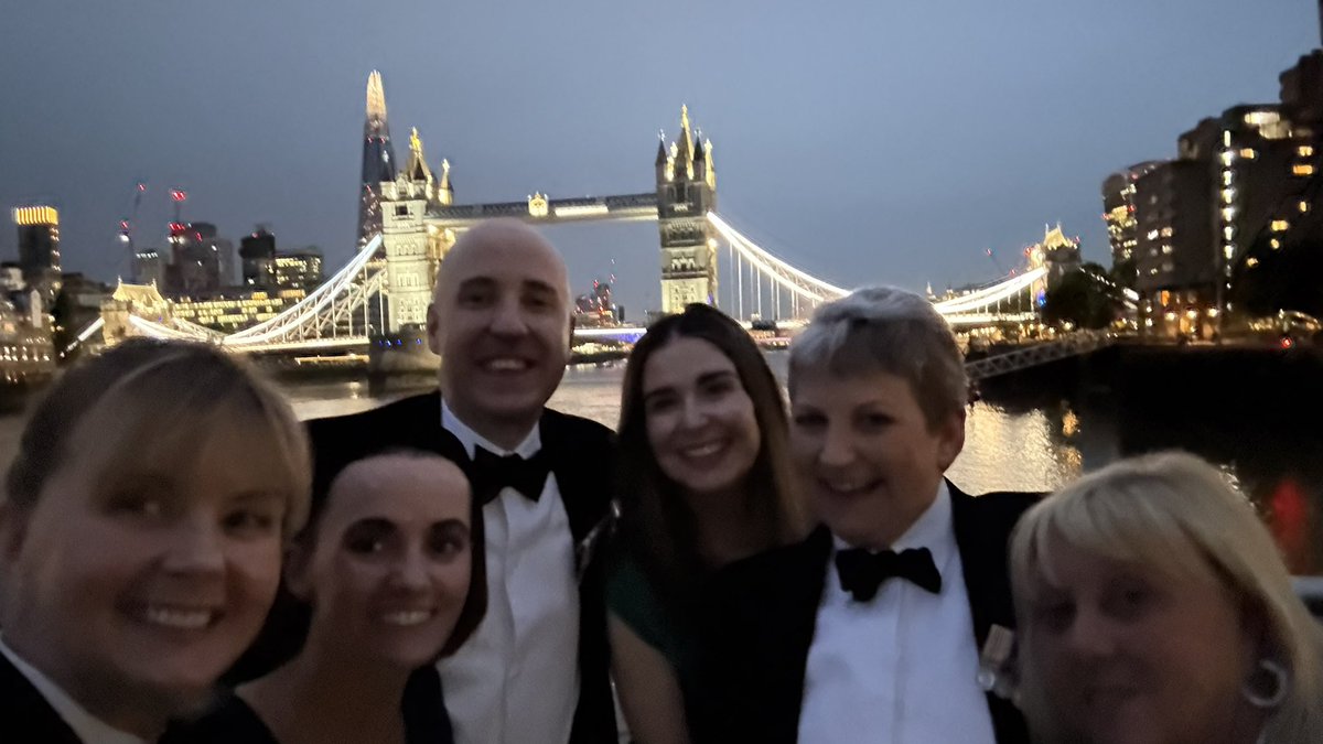ecg1510's tweet image. Awesome night for an awesome person @doctorwibble Kate Prior a true Legend and keep in touch. 🥂🍾