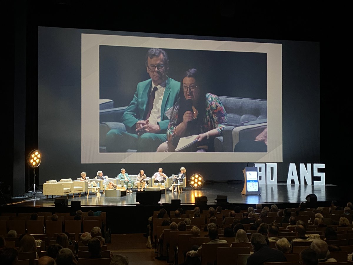 unaf_fr's tweet photo. 1ère table ronde de la journée, l'Unaf se penche sur un défi crucial pour les familles comme pour son réseau : "être parent en 2025". https://t.co/kYAp2SIEee