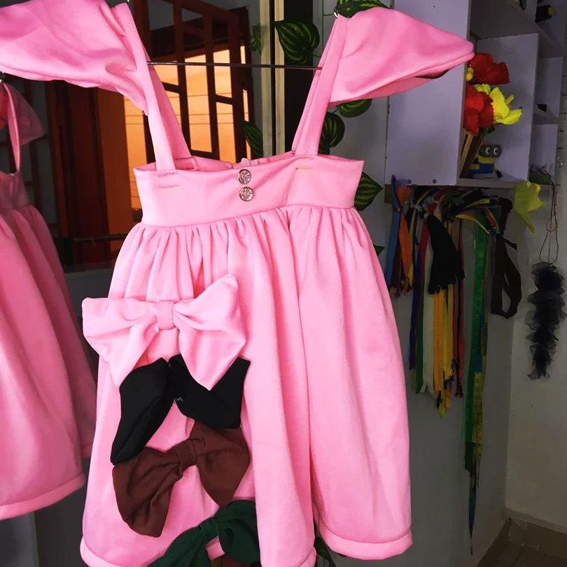 Hello 🤭We make the most unique baby dresses both casual and occasional dresses 👗✂️

Age 1-6: 12,000 Naira