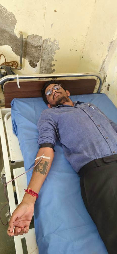 Mphw-AAM.Ajmer MThakrashi (@makwanathakr) on Twitter photo #world_blood_donner_day
เชเชเซ เซงเซช-เชเซเชจ เชตเชฟเชถเซเชต เชฐเชเซเชคเชฆเชพเชคเชพ เชฆเชฟเชตเชธ.
เชนเซเช เชฆเชฐ 3 เชฎเชนเชฟเชจเซ เชฐเชเซเชคเชฆเชพเชจ เชเชฐเซ เชเซเช เชเชชเชฃเซ เชธเซ เช เชฐเชเซเชคเชฆเชพเชจ เช
เชตเชถเซเชฏ เชเชฐเชตเซเช เชเซเชเช. เชเซเชฎเชเซ เชฐเชเซเชคเชจเซ เชเซเช เชฌเซเชเซ เชตเชฟเชเชฒเซเชช เชจเชฅเซ.เชเชชเชฃเชพ เชเช เชฐเชเซเชคเชฆเชพเชจเชฅเซ 3 เชคเซเชฐเชฃ เชตเซเชฏเชเซเชคเชฟเชจเชพ เชเซเชต เชฌเชเซ เชถเชเซ เชเซ. เชฒเชเชญเช เชฆเชฐ 2 เชธเซเชเชจเซเชกเซ 1 เชตเซเชฏเชเซเชคเชฟเชจเซ เชฌเชฒเซเชกเชจเซ เชเชฐเซเชฐเชฟเชฏเชพเชค เชนเซเชฏ เชเซ. #world_blood_donner_day
เชเชเซ เซงเซช-เชเซเชจ เชตเชฟเชถเซเชต เชฐเชเซเชคเชฆเชพเชคเชพ เชฆเชฟเชตเชธ.
เชนเซเช เชฆเชฐ 3 เชฎเชนเชฟเชจเซ เชฐเชเซเชคเชฆเชพเชจ เชเชฐเซ เชเซเช เชเชชเชฃเซ เชธเซ เช เชฐเชเซเชคเชฆเชพเชจ เช
เชตเชถเซเชฏ เชเชฐเชตเซเช เชเซเชเช. เชเซเชฎเชเซ เชฐเชเซเชคเชจเซ เชเซเช เชฌเซเชเซ เชตเชฟเชเชฒเซเชช เชจเชฅเซ.เชเชชเชฃเชพ เชเช เชฐเชเซเชคเชฆเชพเชจเชฅเซ 3 เชคเซเชฐเชฃ เชตเซเชฏเชเซเชคเชฟเชจเชพ เชเซเชต เชฌเชเซ เชถเชเซ เชเซ. เชฒเชเชญเช เชฆเชฐ 2 เชธเซเชเชจเซเชกเซ 1 เชตเซเชฏเชเซเชคเชฟเชจเซ เชฌเชฒเซเชกเชจเซ เชเชฐเซเชฐเชฟเชฏเชพเชค เชนเซเชฏ เชเซ.