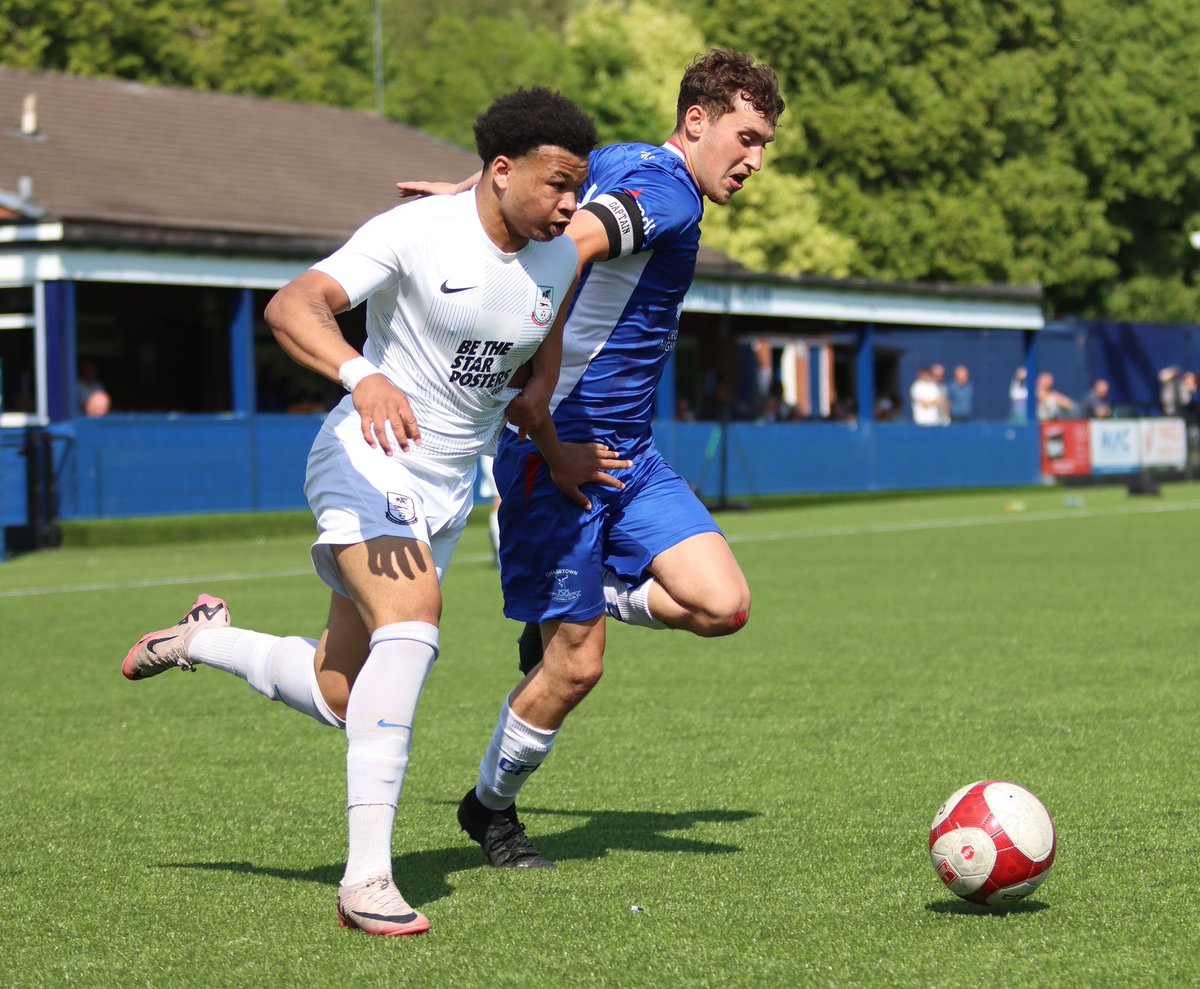 nutmegimages174's tweet image. Chasetown Reserves vs Solihull Academy U23s (10/5/25)
MFL Challenge Trophy semi-final