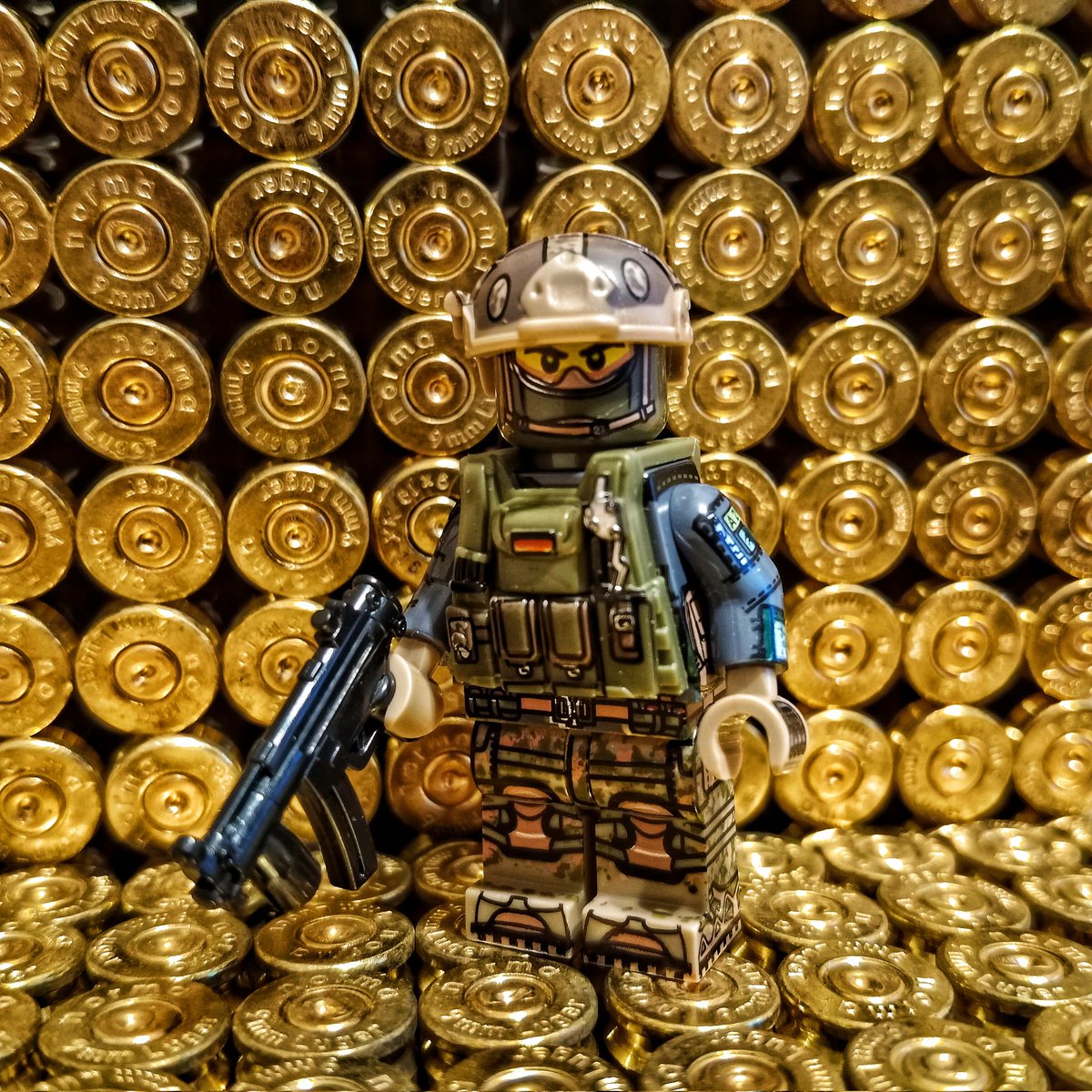 M438sCreations's tweet photo. Kommando Spezialkräfte
#lego #afol #legocompatible #ksk #kommandospezialkräfte #kommandospezialkrafte #sof #legomodernmilitary #legospecialforces #legomilitary #legoarmy #legowar #toyphotography #legophotography #afolphotography #minifigurephotography #m438 https://t.co/s5PoRIalo5