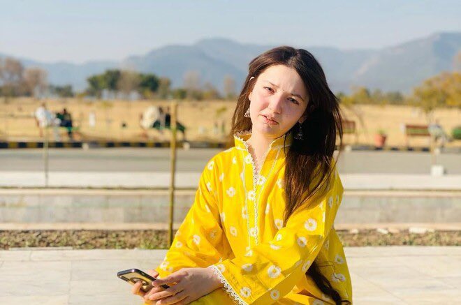 ضد نہ کر اے دل وہ بڑے لوگ ہیں 
اپنی مرضی سے بات کرتے ہیں 💔🥲