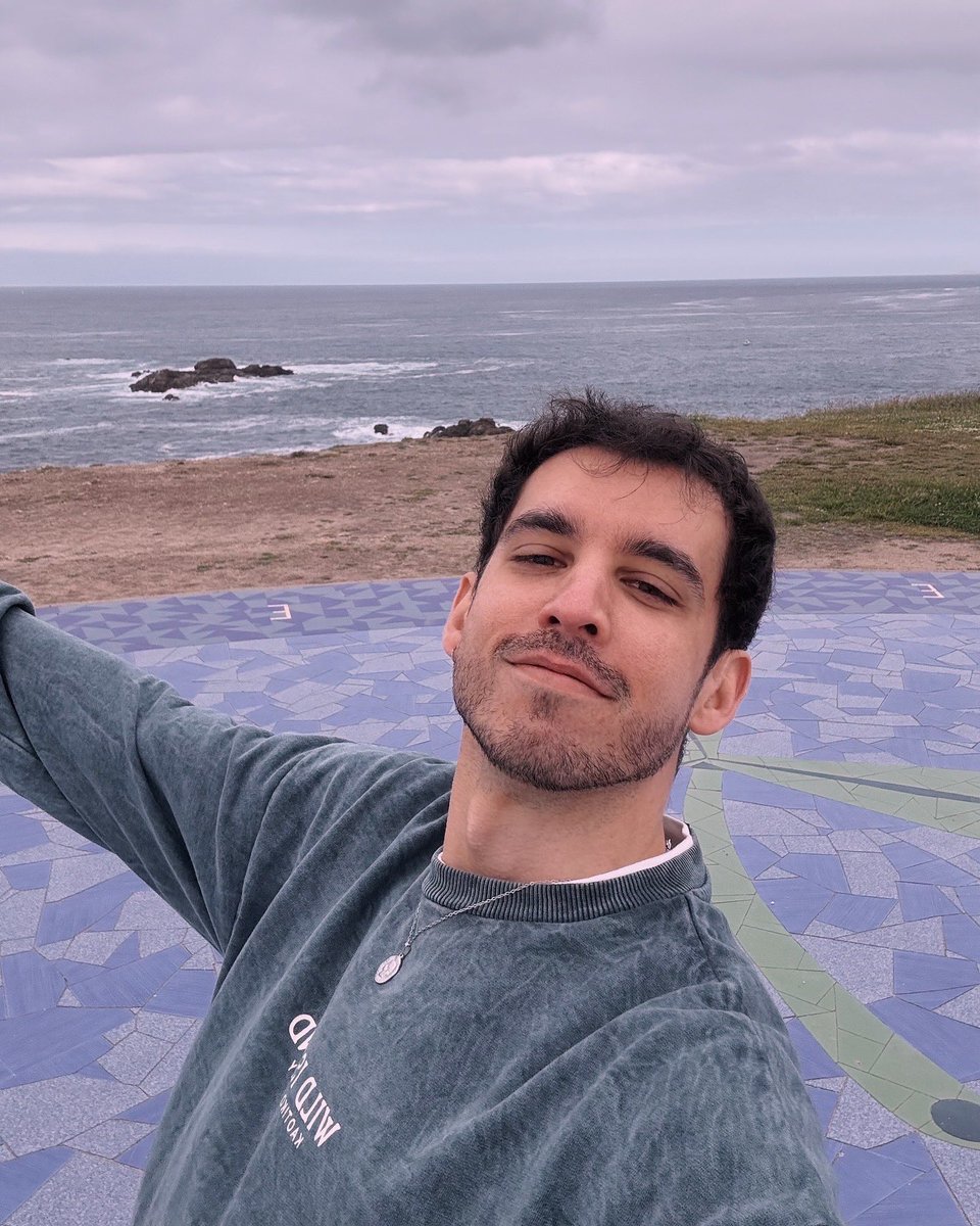 Felis con el mar 🌊