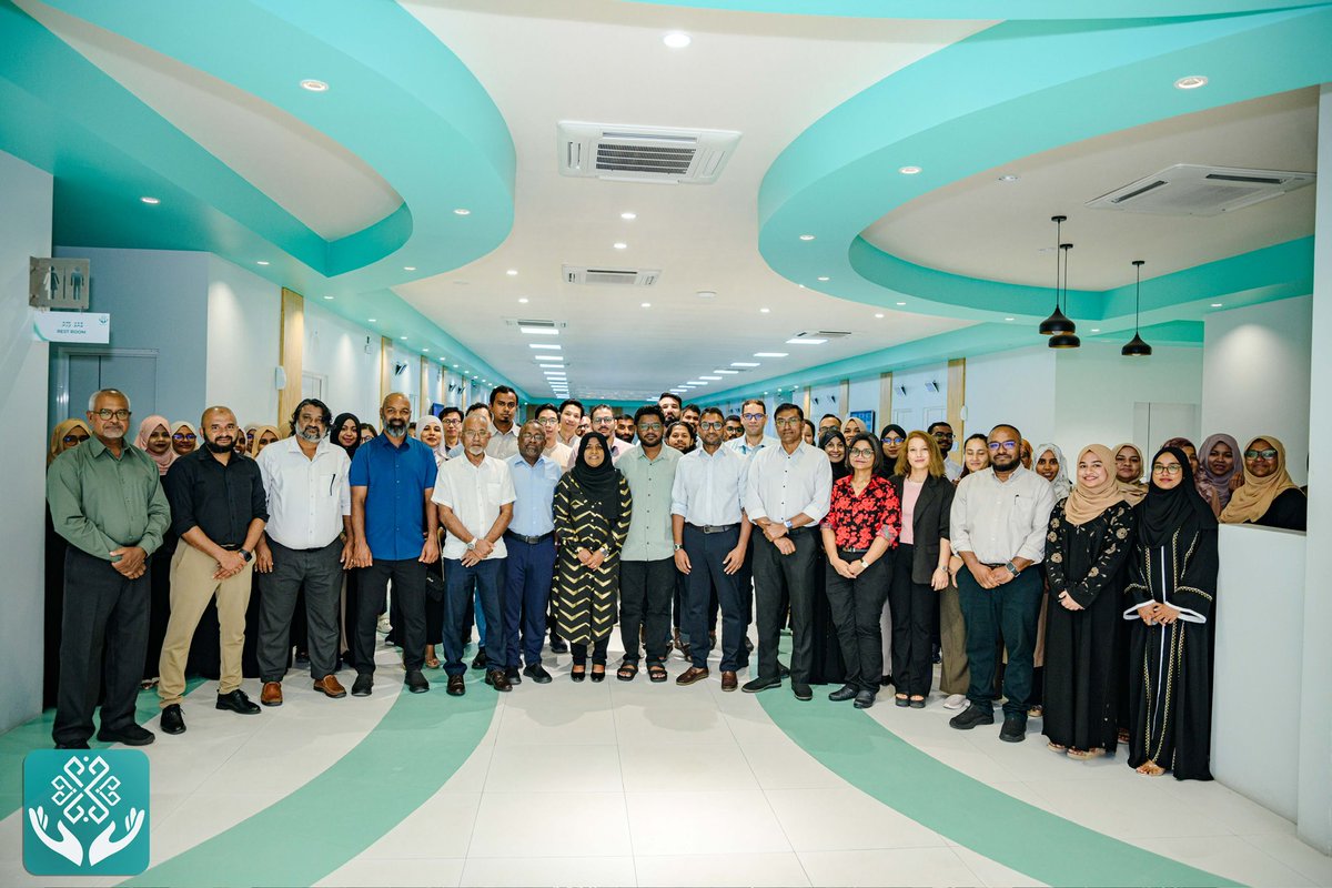 An inauguration ceremony was held to launch the collaborative multi-specialty surgery camp. Deputy Director General of KRH, Ms. Khadheeja Ali, Deputy Chief Executive Officer of Dharumavantha Hospital, Dr. Shah Mahir, Deputy Director General at the Ministry of Health, Mr. Nayaz