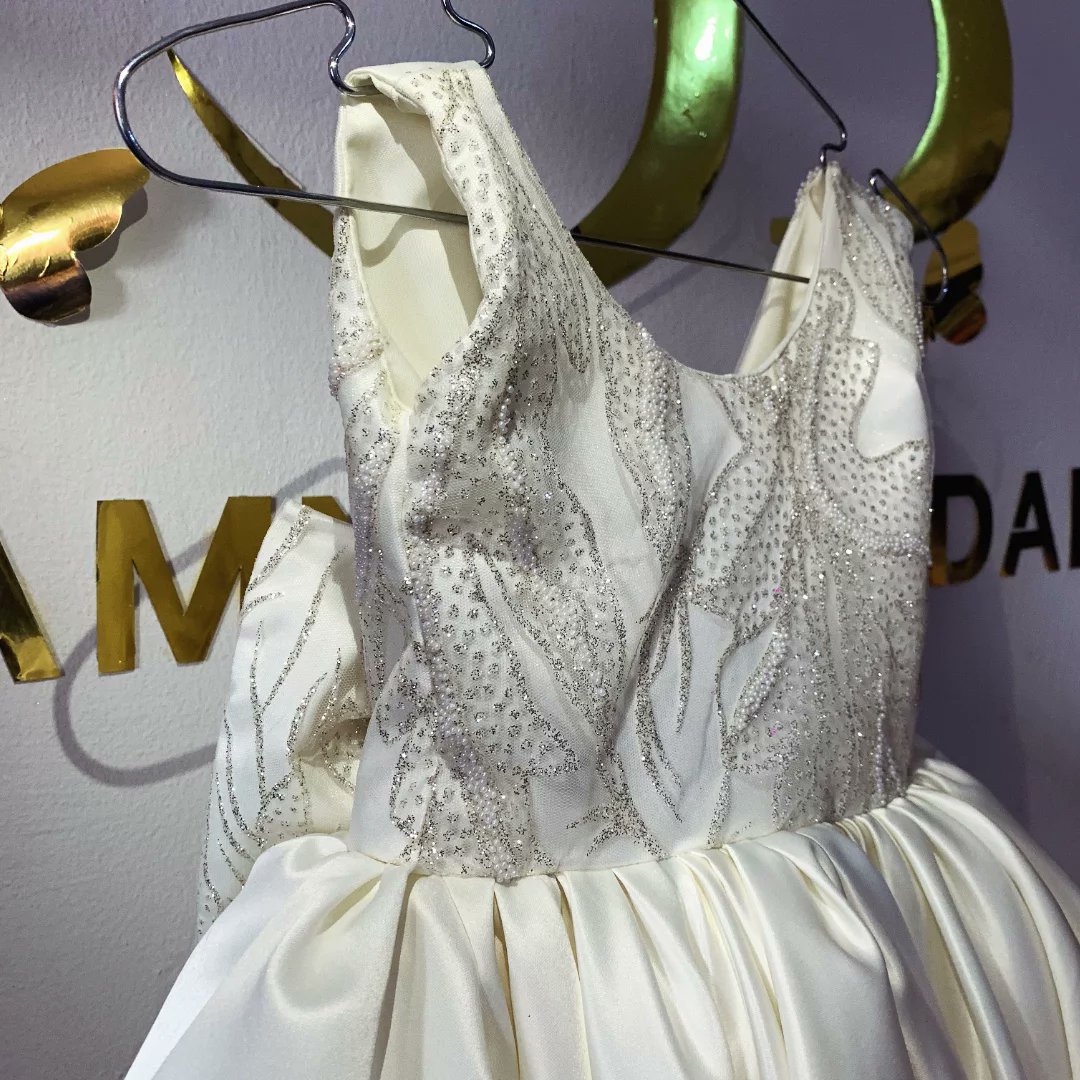 Hello 🤭We make the most unique baby dresses both casual and occasional dresses 👗✂️

Age 1-4: 25,000 Naira
Age 5-10: 35,000 Naira