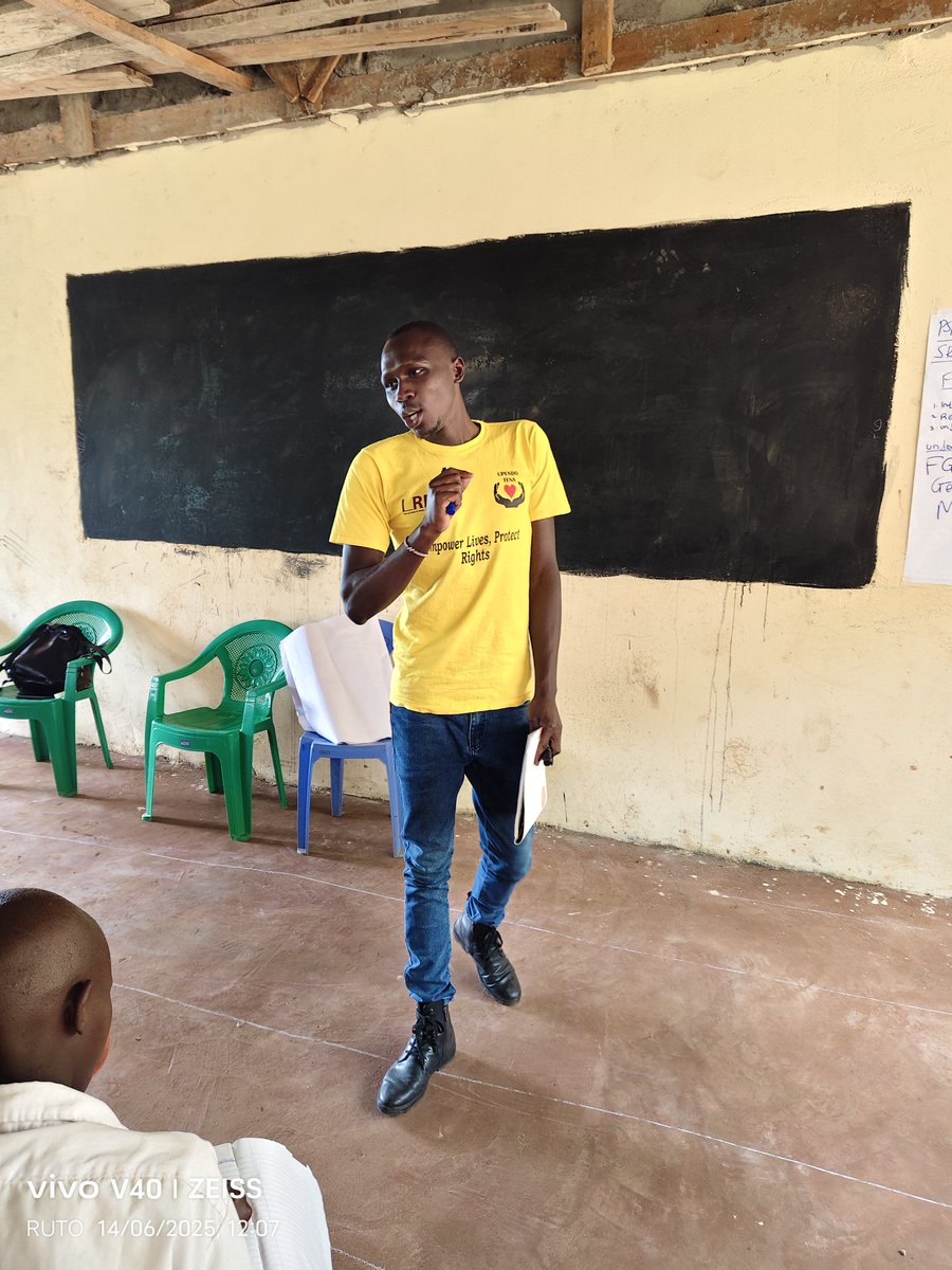 RutoJames7113's tweet image. Educating girls and boys on FGM and forced marriage isn&apos;t just awareness — it&apos;s prevention. When young minds know their rights, harmful traditions lose power. #EndFGM #StopForcedMarriage #YouthVoices @UpendoTena @irep_foundation