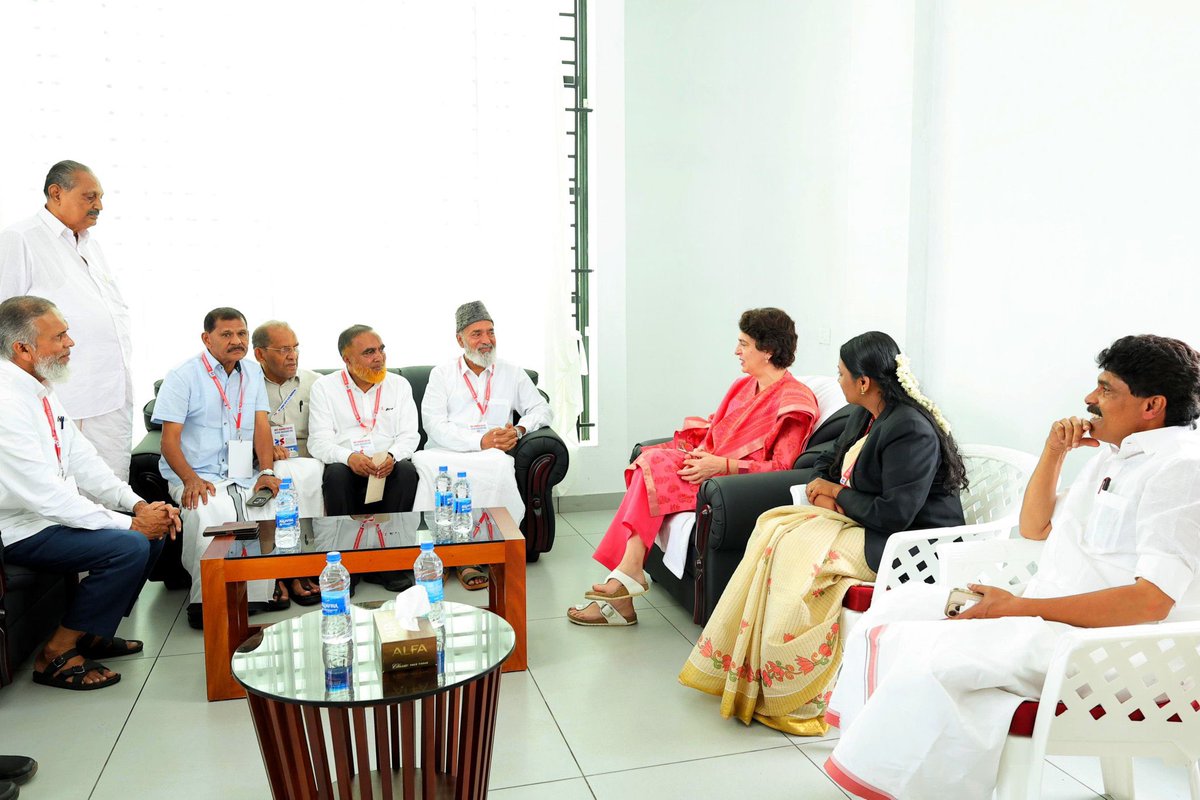 Congress General Secretary &amp; Wayanad MP Smt. <a href="/priyankagandhi/">Priyanka Gandhi Vadra</a> ji today inaugurated the new administrative block building at the MCF Public school in Kalpetta LAC in Wayanad.

Giving wings to the budding minds and building India's tomorrow! 

📍Wayanad, Kerala