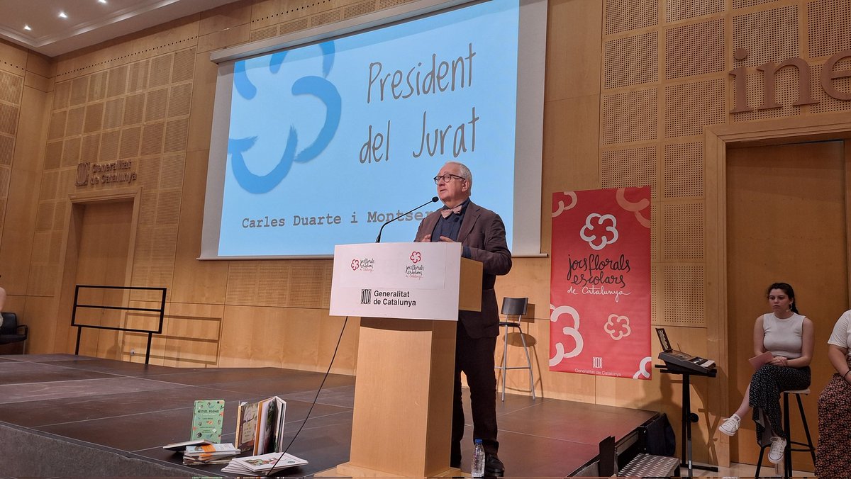 CRPVOII (@crpvoii) on Twitter photo Un any més a punt de lliurar els premis dels Jocs Florals de Catalunya amb el Sr. Duarte. <a href="/SSTTMVO/">ST_MVO</a> <a href="/som3cat/">3Cat</a> <a href="/gencat/">Generalitat de Catalunya</a> Un any més a punt de lliurar els premis dels Jocs Florals de Catalunya amb el Sr. Duarte. <a href="/SSTTMVO/">ST_MVO</a> <a href="/som3cat/">3Cat</a> <a href="/gencat/">Generalitat de Catalunya</a>