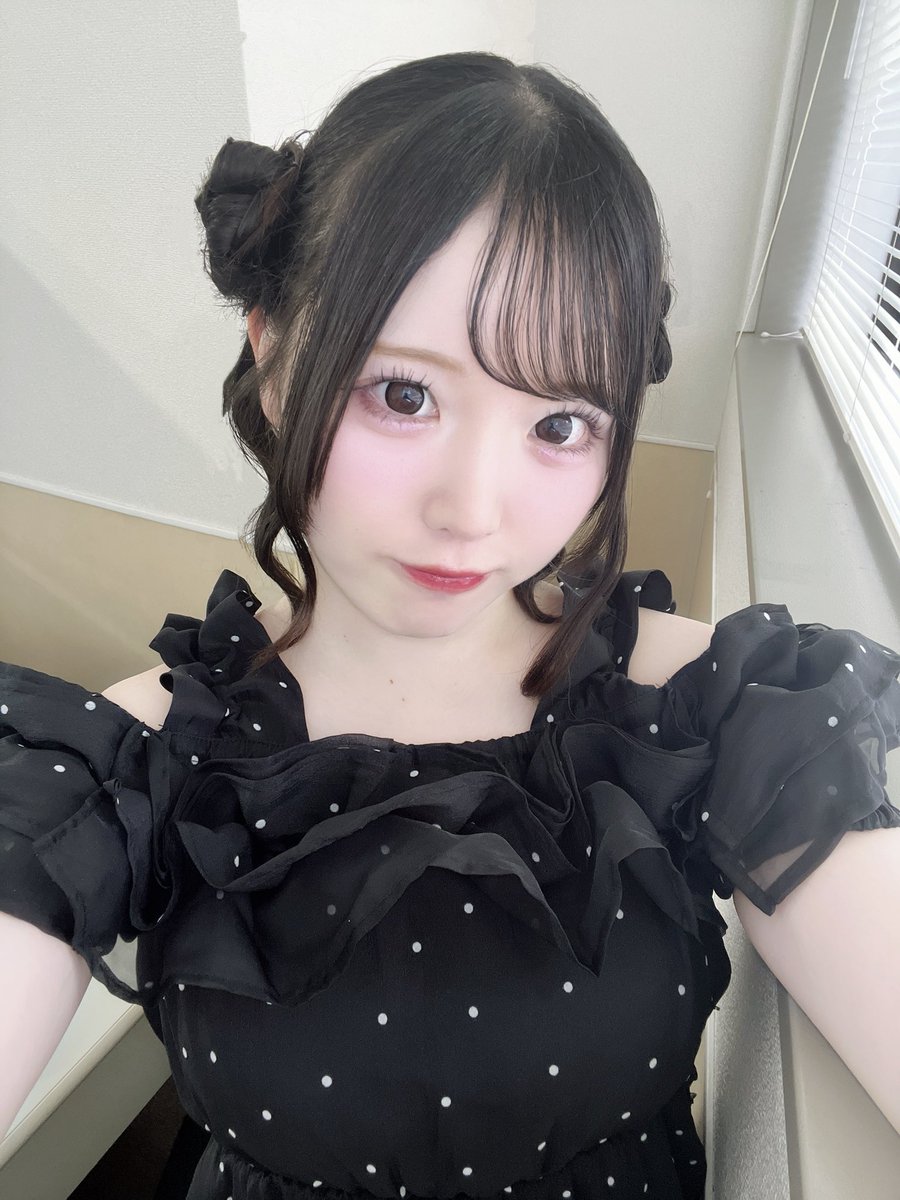 para_puni's tweet photo. みんな急遽だったのにチェキ会来てくれてありがとう🥹💙

久しぶりだったから愛がいっぱいぶつかってる空間でどきどきわくわくたのしかった！！待っててくれるみんなが、すきでいてくれるみんながこんなにもいたんだ！！となったよありがとう😭

また、あおうね！！！だいすき！！🍣🐹 https://t.co/phtA5iGeNF