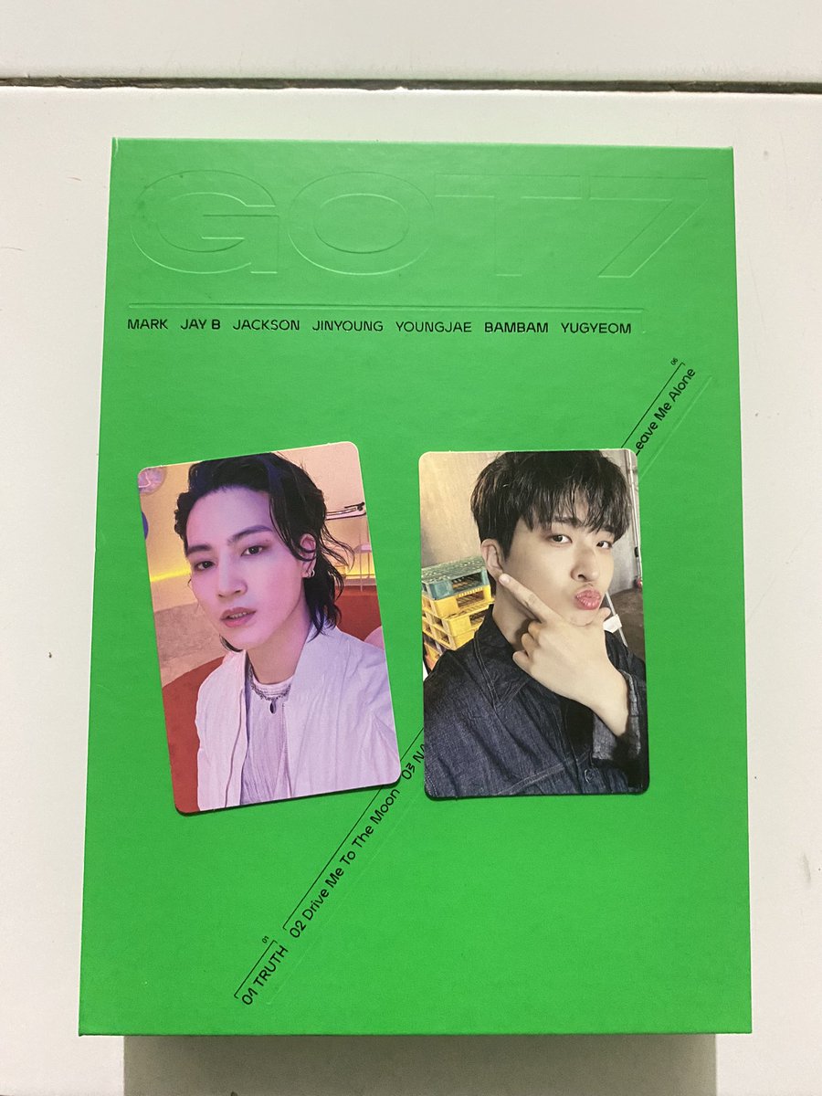 gyeomgans's tweet photo. @hzl_nuttt ga sealed tapi ini album nya full set jayb version aku jual murah aja yuk dm kak https://t.co/0bwc5lClRl