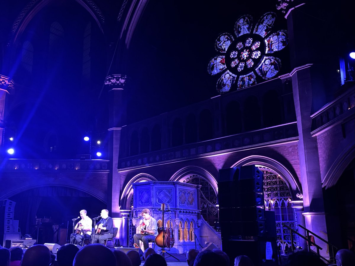 ⁦<a href="/BBGband/">Butler, Blake & Grant</a>⁩ so good last night at ⁦<a href="/UnionChapelUK/">Union Chapel London</a>⁩ that I only took one, really bad photograph. Mesmerising and very funny in equal measure. Thank you. Awaiting  monday’s Neil update