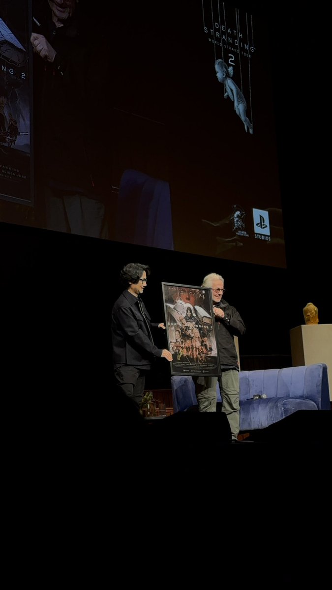 growingpainns's tweet image. saw hideo kojima and george miller #YASSSSS