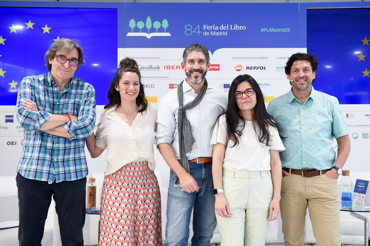 Embajadores Por el Pacto Climático España (@climaticosspain) on Twitter photo Celebramos el #DíaMundialDelMedioAmbiente en #PabellónEuropa <a href="/ComisionEuropea/">Comisión Europea en España</a> #FLMadrid25 <a href="/FLMadrid/">Feria del Libro de Madrid</a>
"Escribir el Futuro: Literatura y Acción Climática"
Enhorabuena a los Embajadores #EUClimatePact <a href="/EUClimateAction/">EU Climate Action</a> por vuestros libros
Gracias a Juan Mellizo, Feliciano y Adrián Celebramos el #DíaMundialDelMedioAmbiente en #PabellónEuropa <a href="/ComisionEuropea/">Comisión Europea en España</a> #FLMadrid25 <a href="/FLMadrid/">Feria del Libro de Madrid</a>
"Escribir el Futuro: Literatura y Acción Climática"
Enhorabuena a los Embajadores #EUClimatePact <a href="/EUClimateAction/">EU Climate Action</a> por vuestros libros
Gracias a Juan Mellizo, Feliciano y Adrián