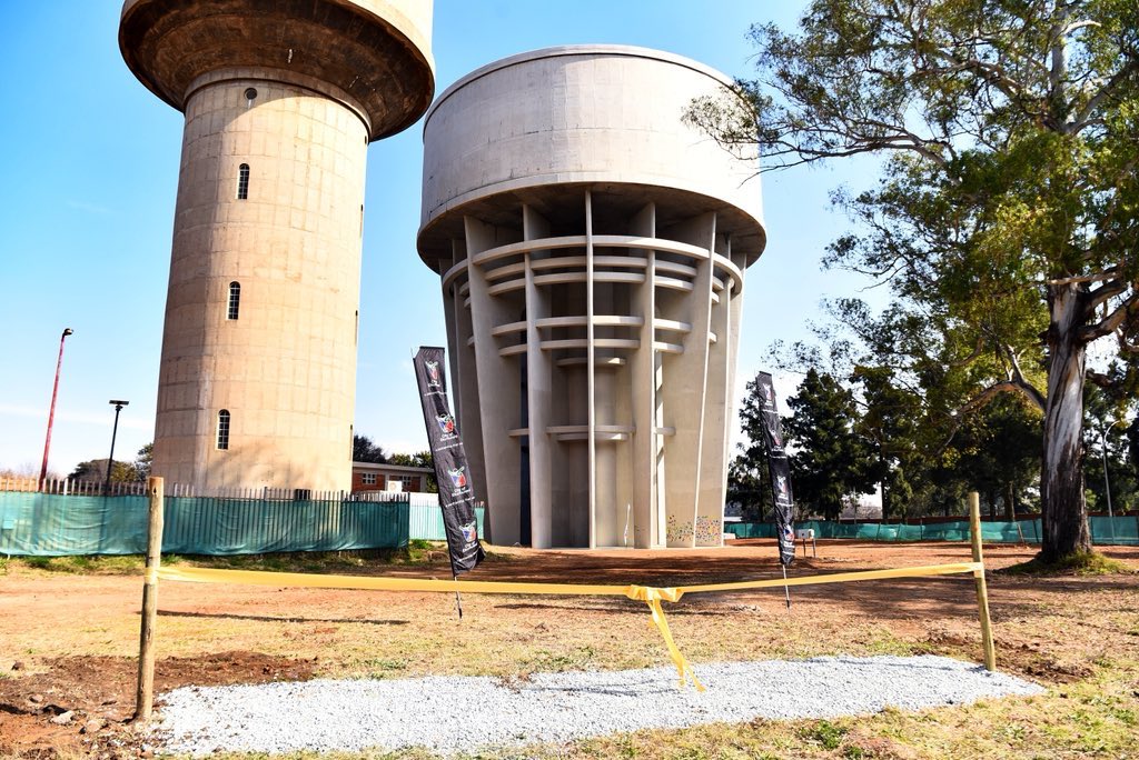 MMCFor_WS's tweet image. The 5.5 Mega litre Northmead Water Tower. The second largest water tower in the southern Hemisphere .
The Northmead Water Tower project began in 2019, and while the COVID-19 pandemic caused unforeseen delays, the department has persevered to reach this important milestone.