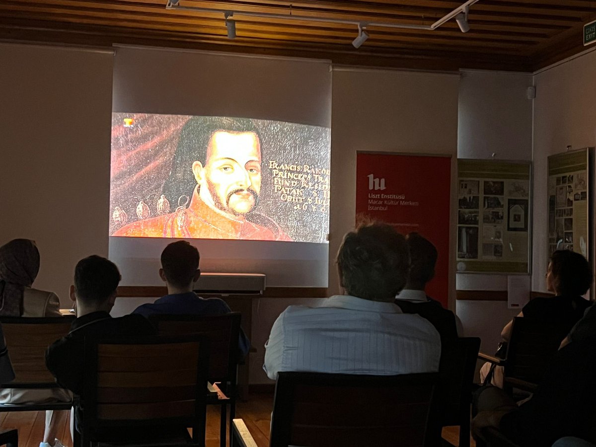 “Sürgündeki Prens Rákóczi” film gösterimi çok keyifli geçti. Katkı sağlayan, sunan, izleyen herkese teşekkürler 🙏 

#belgesel #film #macarizleri #macaristan