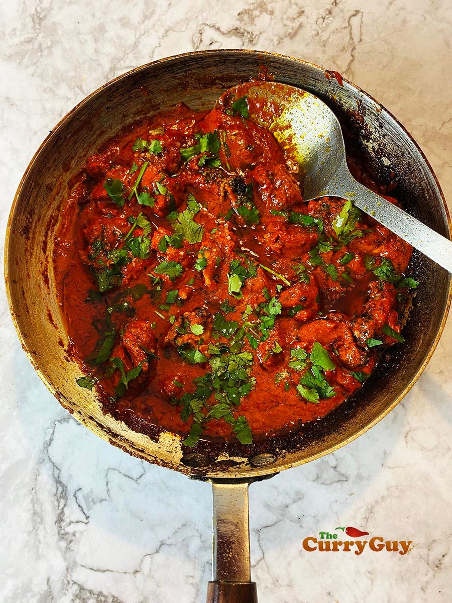 Make Chicken Tikka Masala just like they do at the best curry houses. Here's how 👉 buff.ly/iPhcrls