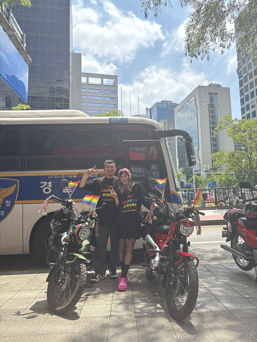 어우 더위먹어서 울렁거려