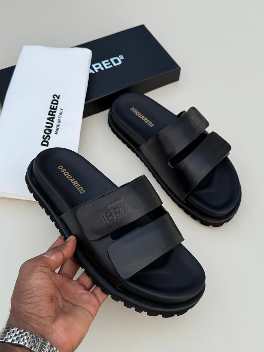 X_gee9's tweet image. 𝐎𝐑𝐈𝐆𝐈𝐍𝐀𝐋𝐋𝐘  𝐍𝐄𝐖 𝐒𝐀𝐍𝐃𝐀𝐋𝐒  ☑️🔥

𝐒𝐈𝐙E : 39,𝟒𝟏,𝟒𝟐,𝟒𝟑,𝟒𝟒,𝟒𝟓,✅

𝐁𝐑𝐀𝐍𝐃: BALMAIN ☑️

𝐏𝐑𝐈𝐂𝐄 :  75,000/=☑️

*NB* : QUALITY 1st🔥🪡