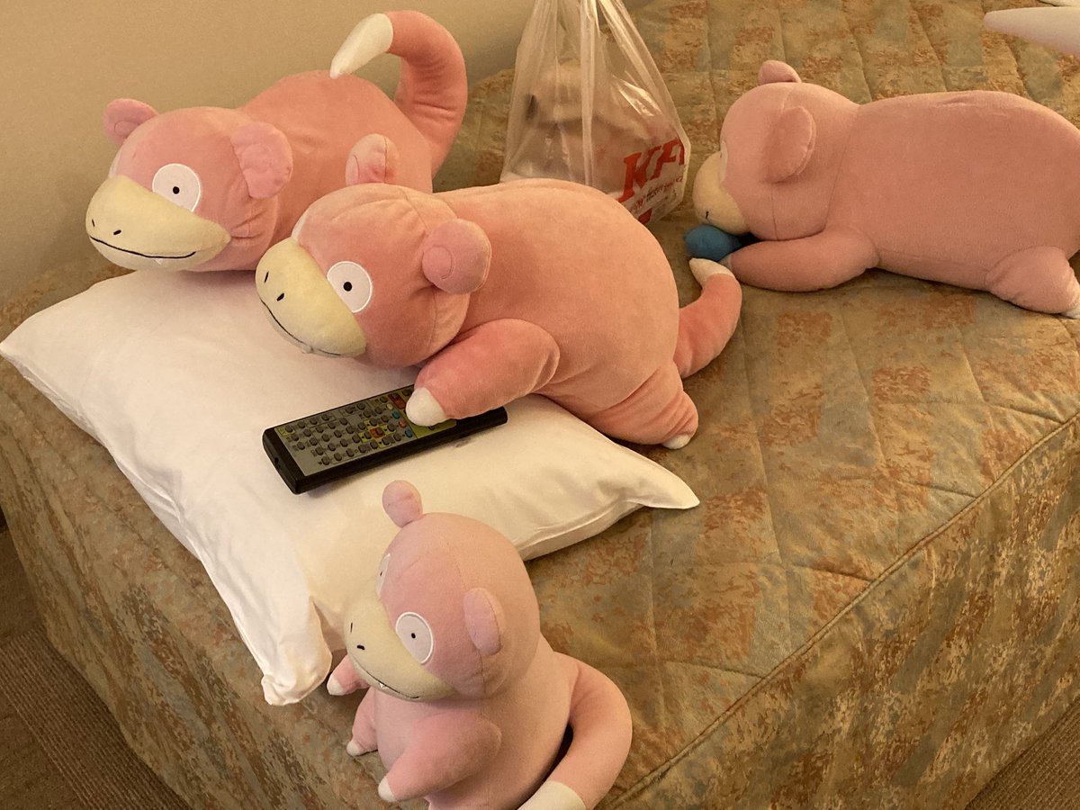 yado_yadochi's tweet image. ホテルに着いてひとっ風呂浴びて出たら各々自由に過ごしてたやぁん🤭
明日はモーニングだから朝早いやぁんよ☀️