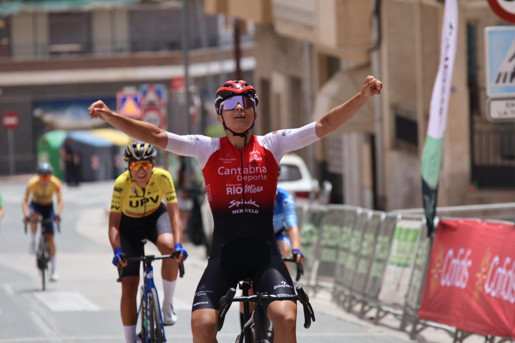 Real Federación Española de Ciclismo tweet media