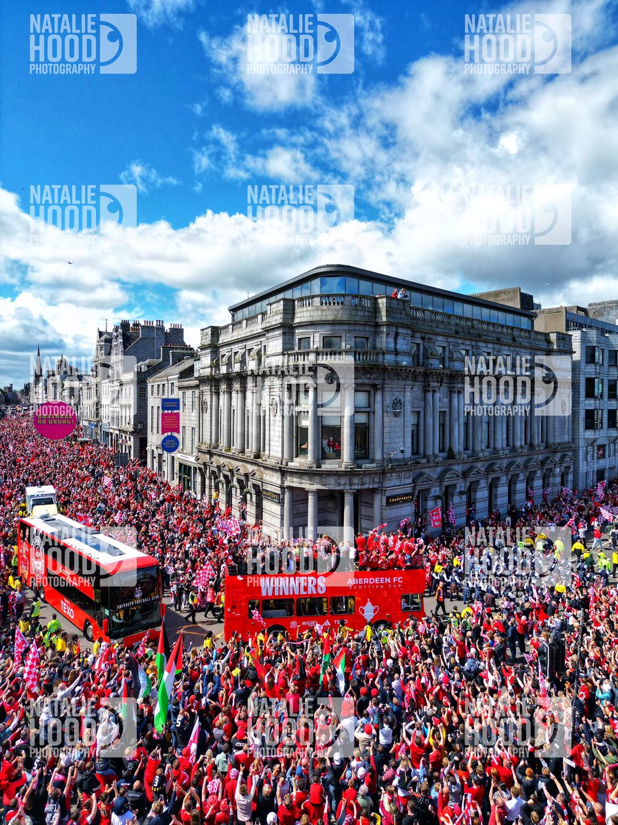 I have a limited amount of A3 prints of my photos of the Aberdeen FC Scottish cup parade for sale £45 each collection or + £4.95 P&amp;P if postage is required. Cash, PayPal. Payoneer all accepted! The perfect gift for the man in your life for Fathers Day ⚽️ 🏆