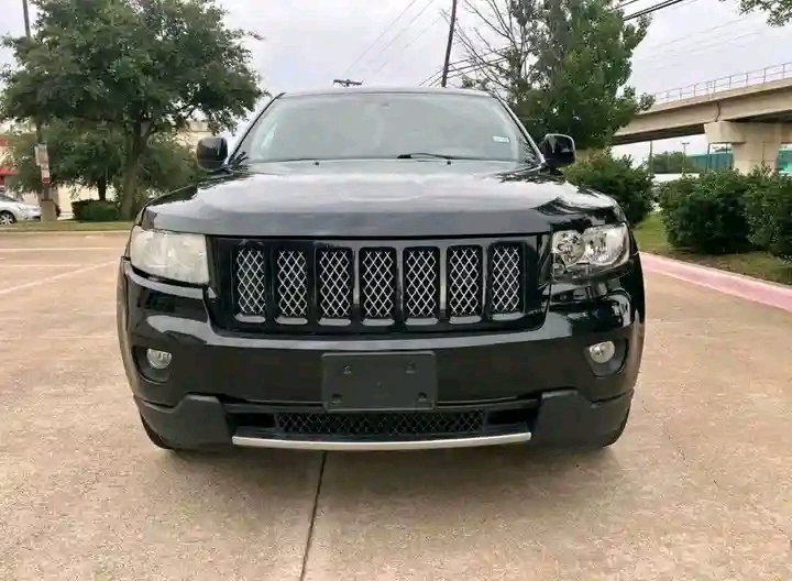KingAutos_001's tweet photo. 2012 Jeep Grand Cherokee • Laredo A Sport Utility 4D

Price: $6,100
Down payment: $2700
Monthly payments: $625
Drivetrain: Four-wheel Drive
Fuel type: E85 Flex Fuel 
Transmission: Automatic
The right car, at the right price, right now
Find your perfect match here. https://t.co/qvwp00WWhV
