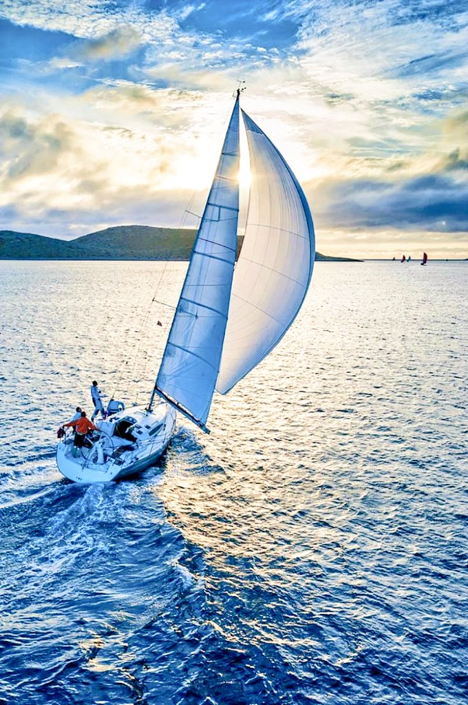 Wishing you a magical weekend full of joy, love, smiles and beautiful moments...☀️🍹🍹🌻🍀 🌊 ⛵ 🏖 🎶 ❤ 

What makes a person unforgettable more than anything else is their inner goodness: the beauty of their heart, the purity of their soul, and the good deeds they perform.