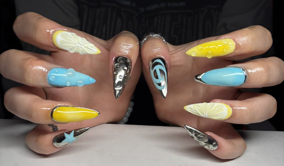 fixonjoongie's tweet photo. #LemonDrop nails!! 🍋💦
@ATEEZofficial https://t.co/rkGMM9sAiN