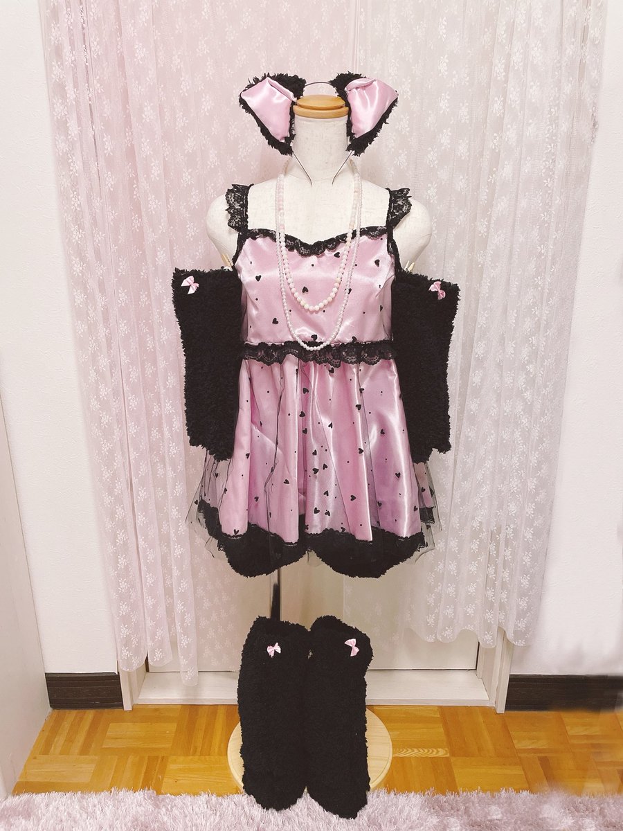 nobinyaaan's tweet photo. AKBのベビーローテーション衣装つくった🎀
#手作り衣装
#AKB48 https://t.co/gJYDvaeFB5