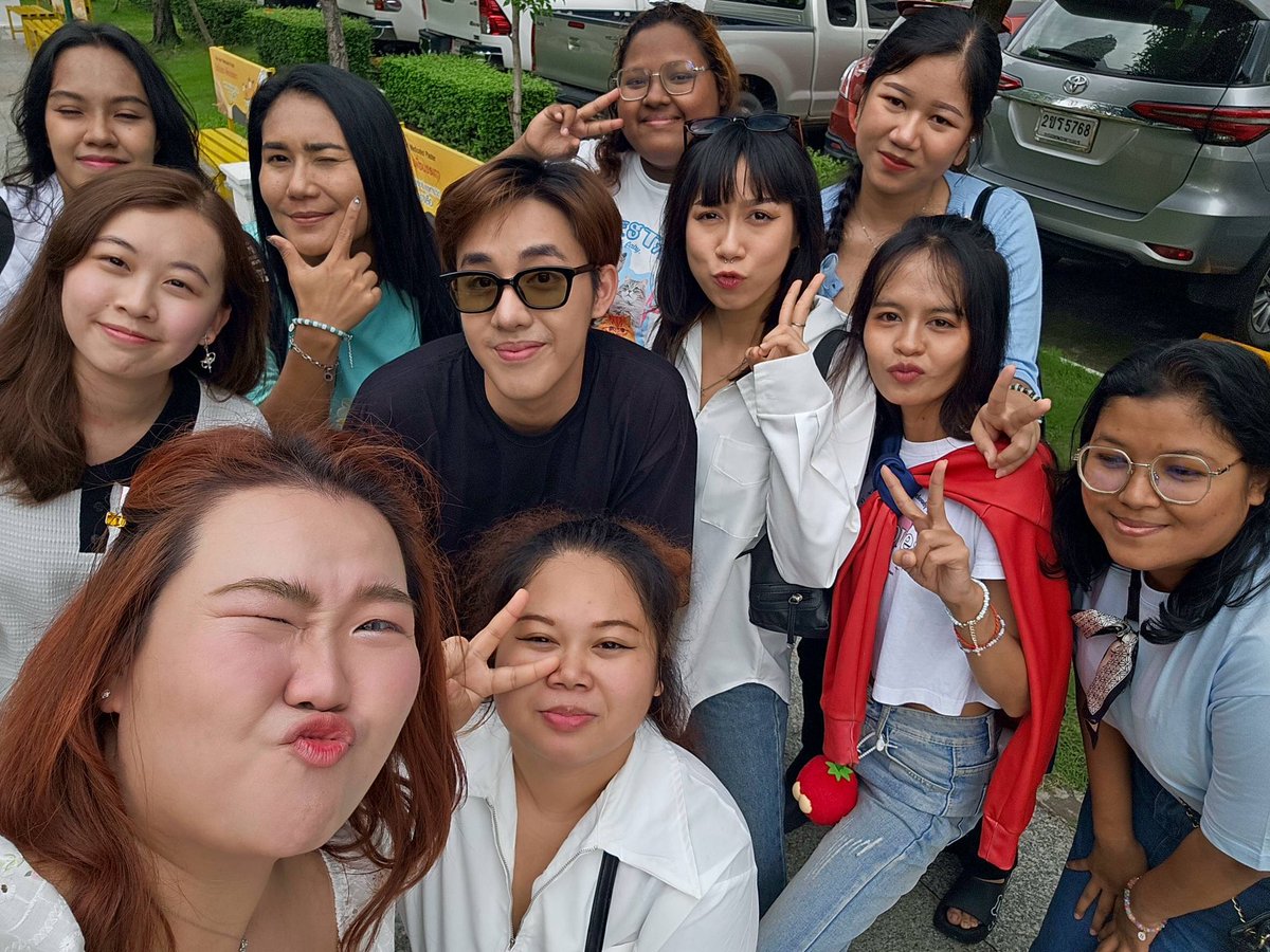 Ballyofficialfa's tweet photo. ขอบคุณทุกคนที่มาร่วมทำบุญวันเกิดปีนี้ของน้องบอลด้วยนะคะ หวังว่าทุกคนจะได้รับความสุขกับไปพร้อมกันเต็มที่นะคะ หากวันนี้ทางบ้านผิดพลาดตรงไหนไปไม่สามารถดูแลใครได้ทั่วถึงต้องขอโทษนะคะ 🙏☺️ 
(ไว้ปีต่อๆไปมาหาน้องกันอีกนะคะ❤️)
@Ball_y_ 
📷 14/06/68
#แฟนฉันชื่อบอลลี่
#Ballsc_
#BALLSC22TH https://t.co/opupjSuLHT