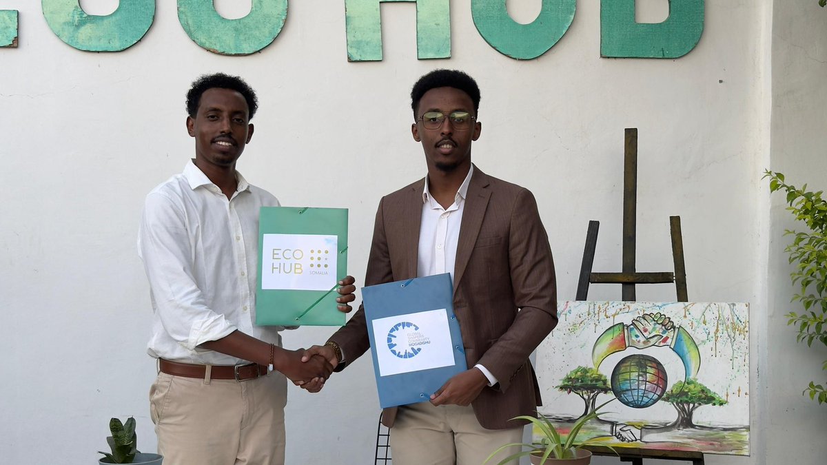 MogShapers's tweet photo. 🤝 Partnership for Progress!

We’re excited to announce the signing of a Memorandum of Understanding (MoU) between Mogadishu Hub of Global Shapers and ECO Hub! 

This partnership marks a new chapter of collaboration focused on youth empowerment, environmental sustainability, 1/2 https://t.co/gZU8O01QmB