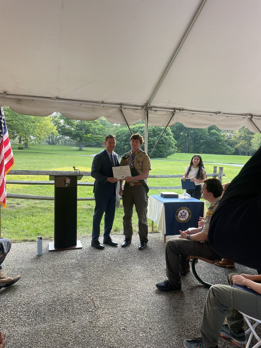 Jonathan Hoffman tweet media