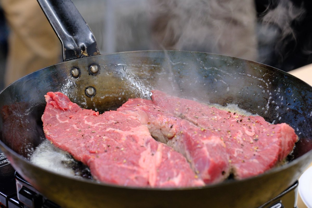 197sh0ta's tweet image. 今日はキックオフということで、みんなで肉を食べました