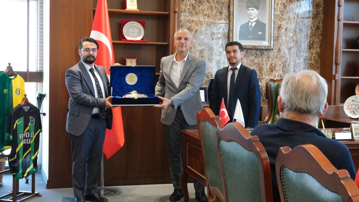 🤝 Güçlü İş Birlikleri, Sağlam Gelecek!

Yapı Denetim Kuruluşları Birliği Genel Merkezi Yönetim Kurulu Toplantısı sonrasında, Birlik Genel Başkanı Sayın Ramazan Fırat Toraman ve yönetim kurulu üyeleri, Meclis Başkanımız Sayın Serhat Karadağ’ı ziyaret etti.

Ziyarette,