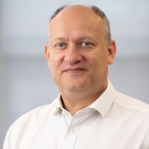Robinson College (@robinsoncamb) on Twitter photo We are delighted to announce that Robinson alumnus, <a href="/DrAdamFox/">Prof. Adam Fox</a> (Medicine, 1990), has been awarded an OBE in the King’s Birthday Honours List 2025 for his contribution to Paediatric Allergy.
Head to our website to read the full article 👉 shorturl.at/8U2Bc We are delighted to announce that Robinson alumnus, <a href="/DrAdamFox/">Prof. Adam Fox</a> (Medicine, 1990), has been awarded an OBE in the King’s Birthday Honours List 2025 for his contribution to Paediatric Allergy.
Head to our website to read the full article 👉 shorturl.at/8U2Bc