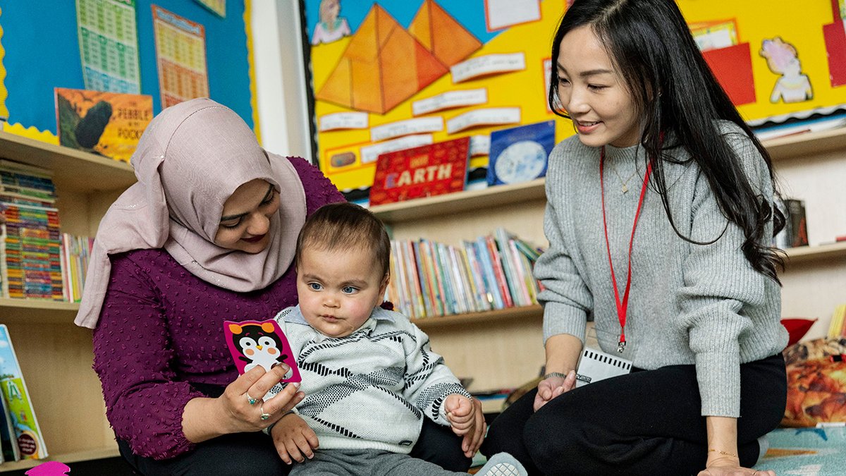 Since becoming our #WriterInResidence, Camilla Reid has been busy connecting with Early Years professionals to find out how they can best encourage shared reading at home.

Here's what she's learned so far 👇

booktrust.org.uk/resources/find…