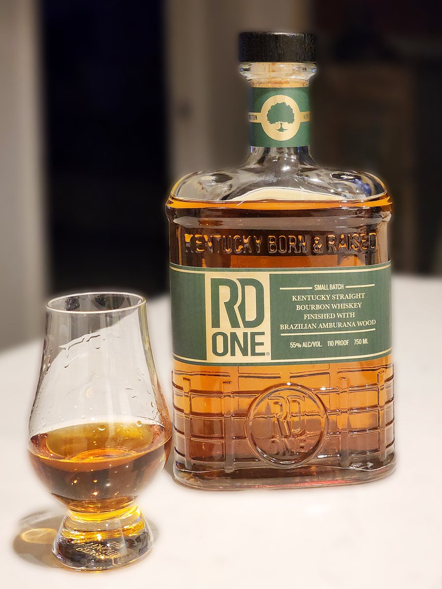 Are you a fan of Brazilian Amburana wood finish? I found the RD One B.A.  to be unique with its apple pie and vanilla nose. Notes of cinnamon and vanilla on the palate. #Amburana 🇧🇷 #bourbon 🥃