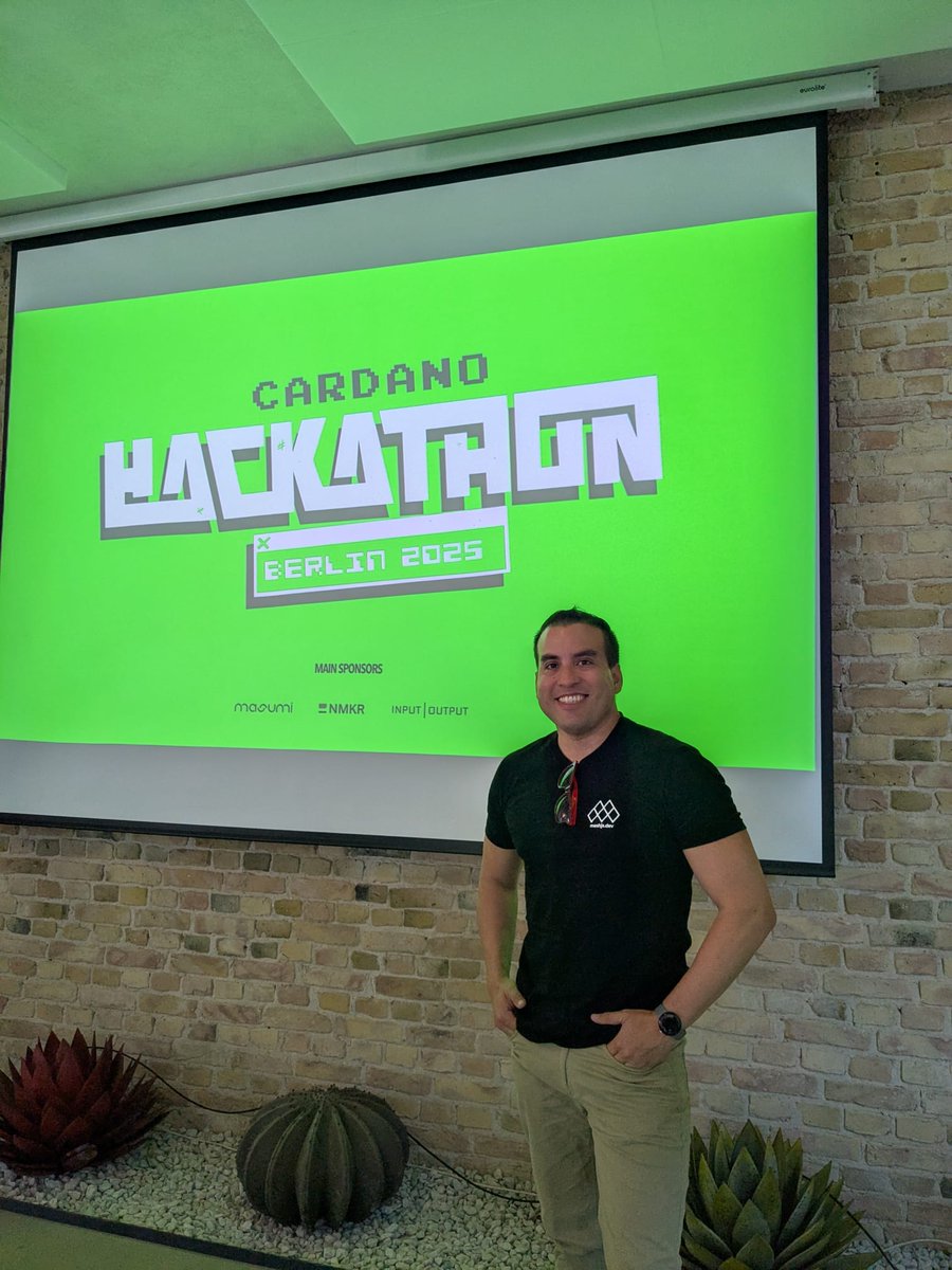<a href="/meshsdk/">Mesh</a> <a href="/eddalabs_io/">Edda Labs</a> in Berlin🔥🔥

Is this me? 👀👀😅

<a href="/nmkr_io/">NMKR</a> <a href="/MidnightNtwrk/">Midnight</a> #Cardano <a href="/midnightfdn/">Midnight Foundation</a> <a href="/Cardano_CF/">Cardano Foundation</a> #hackathon
