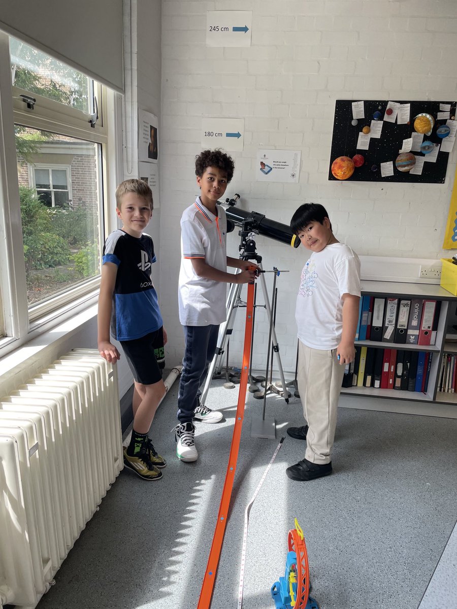KSC Physics (@ksc_physics) on Twitter photo A pleasure to welcome to <a href="/kingschester/">The King's School</a> this week some budding Year 5 scientists who measured the speed of their hotwheels cars A pleasure to welcome to <a href="/kingschester/">The King's School</a> this week some budding Year 5 scientists who measured the speed of their hotwheels cars
