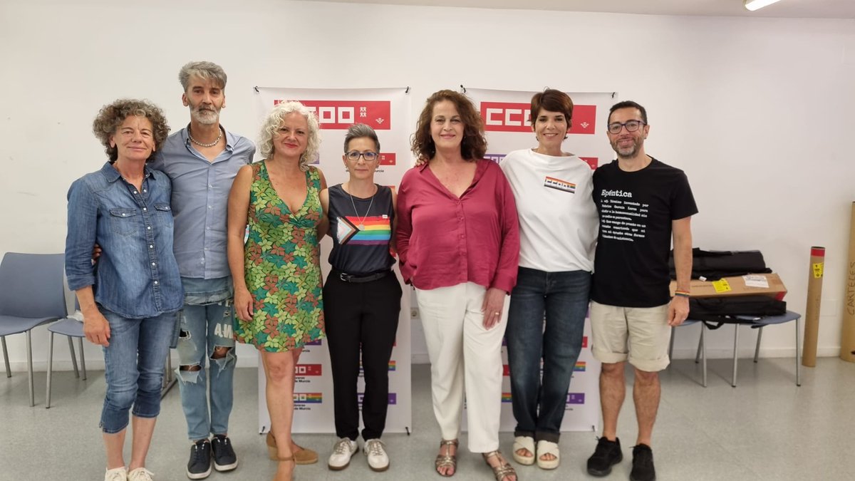 Desde <a href="/CCOORM/">CCOO Región Murcia</a> queremos agradecer el apoyo para poder realizar el conversatorio 'Los discursos de odio contra la comunidad LGTBIQ+' a Rosa Franco directora de <a href="/Puertasdcastill/">Puertas de Castilla</a> y a las asociaciones <a href="/cnoteprives/">Colectivo No te prives</a>, <a href="/GALACTYCOCT/">Colectivo GALACTYCO</a>,  #EpénticaBeniel y <a href="/CarlaAntonelli/">Carla Antonelli / 🏳️‍⚧️☂️</a>.