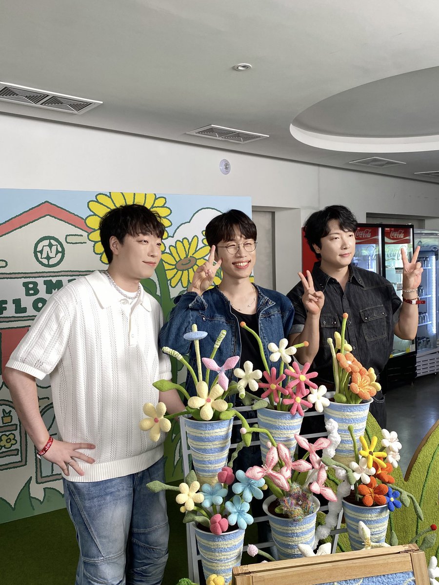 햇빛 쨍쨍한 뷰티풀 민트 라이프에서
소란과 함께해주신 여러분 감사드립니다 💚

-𝙎𝙀𝙏 𝙇𝙄𝙎𝙏-

𝟬𝟭. 목소리 
𝟬𝟮. 리코타 치즈 샐러드 
𝟬𝟯. 𝗦𝘂𝗻𝘀𝗵𝗶𝗻𝗲
𝟬𝟰. 나만 알고 싶다 
𝟬𝟱. 살빼지 마요 
𝟬𝟲. 너의 등장 
𝟬𝟳. 괜찮아(𝗙𝗶𝗻𝗲)
𝟬𝟴. 가을목이 
𝟬𝟵. 이제 나와라 고백