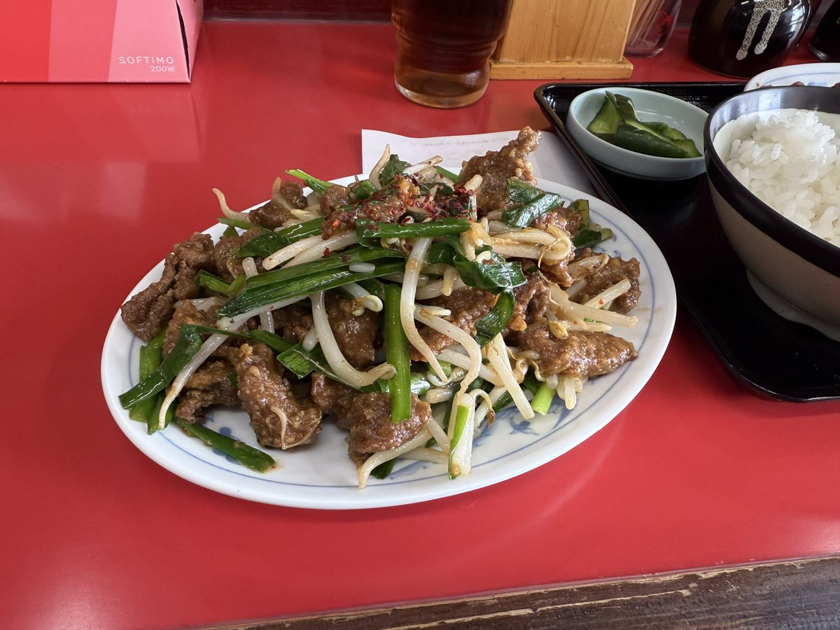 今日は定期通院の後、越谷での用事があったのでちょいと足を延ばして春日部の食堂いしんさんに。
モツ専門店で味濃いめのホルモン焼きとレバニラを頂きました。