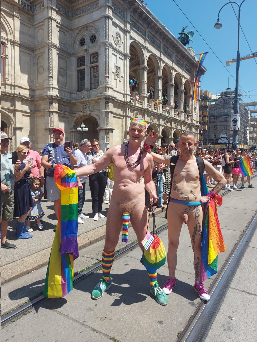 War is obscene, not nudity...

🏳️‍🌈❤️🧡💛💚💜💙🏳️‍🌈