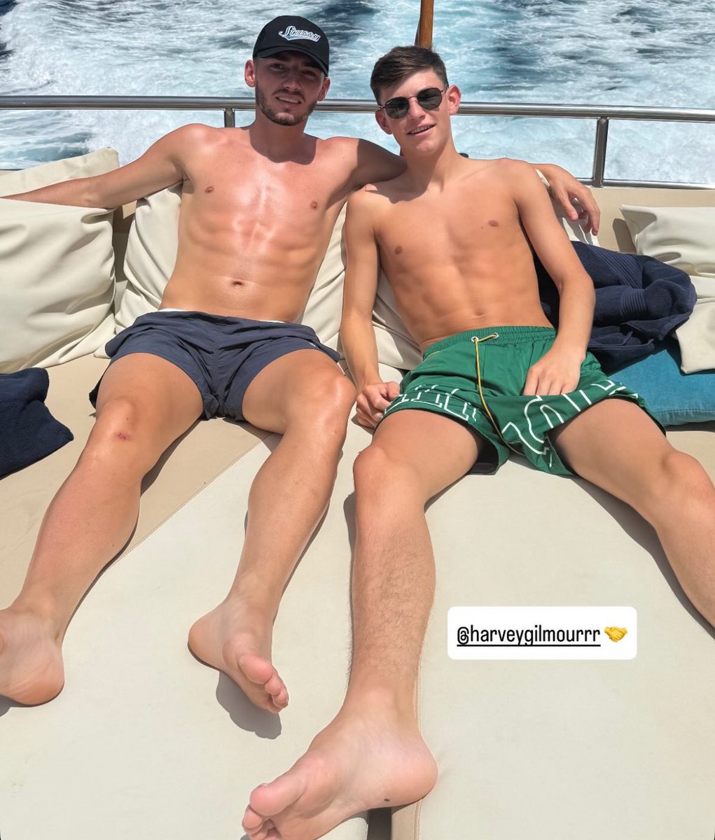 ShirtlessPL's tweet image. Billy Gilmour and Harvey Gilmour