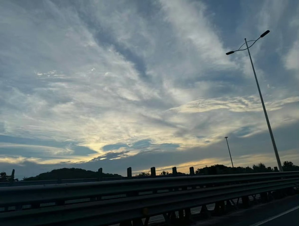 Owl3View's tweet photo. [2025 . 06 . 14]
Yuan Bingyan IG Update 

: ☀️

#หยวนปิงเหยียน #YuanBingyan
#袁冰妍  #CrystalYuan https://t.co/vcYq4XFov1