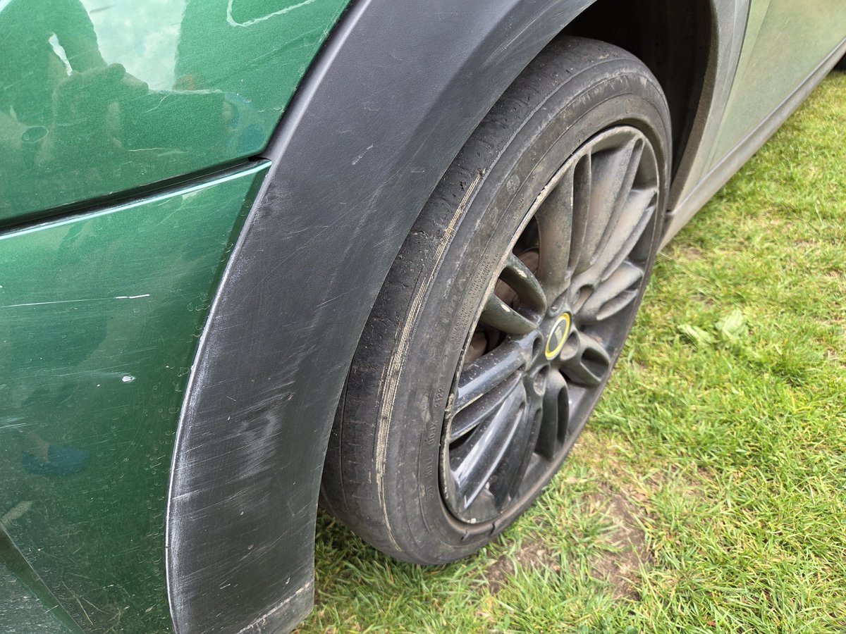 DrHindmarsh's tweet image. Someone taking kids to a football tournament today better walk home. 70 plate ev mini.
I hate idiots like this. @NorfolkPolice informed.