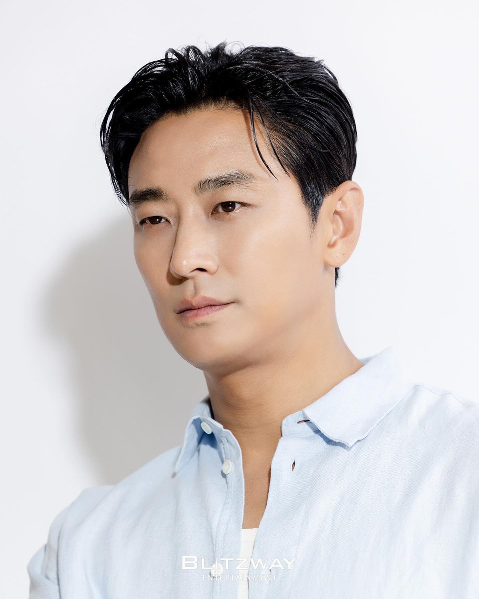 theclairmoon's tweet image. 