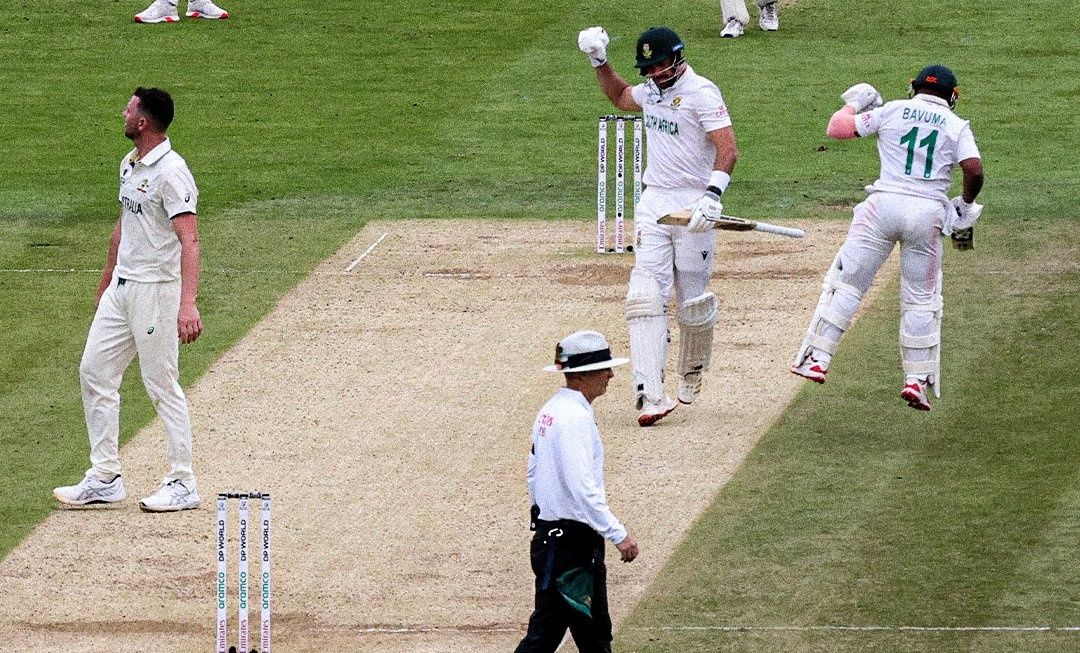 CricketConsumed's tweet photo. 🚨 SOUTH AFRICA HAVE WON AN ICC TITLE AFTER 27 YEARS. 🚨

- Temba Bavuma and his boys create history at the Lord's in WTC Final.
#WTCFinal #SAvsAUS https://t.co/m2A1SxFaIy